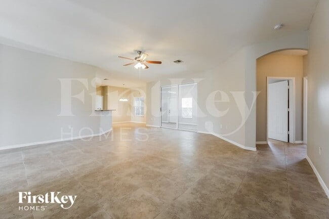 820 Poinsettia Ave