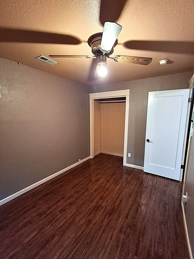 Photo - ALL PROSPECTIVE TENANTS MUST SUBMIT A $58 ...