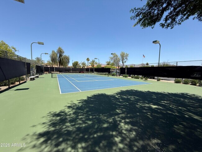 Photo - 9451 E Becker Ln Unidad 2004