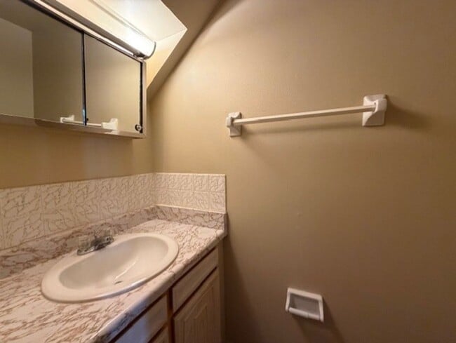 Photo - 6881-6887-6887 Emerald Ave Unit 6883