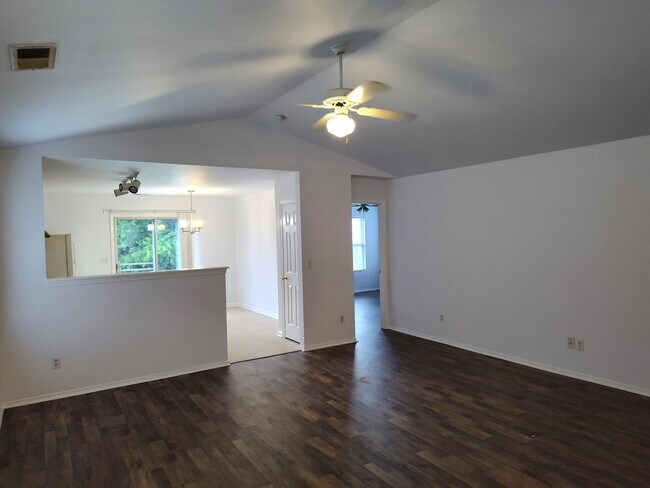 Photo - 2502 Buckleigh Dr