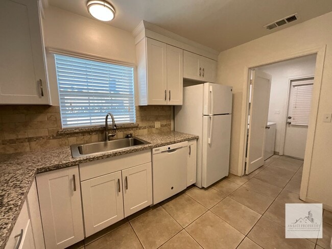 Photo - 3074 E Terrace Ave Unit Terrace Front House