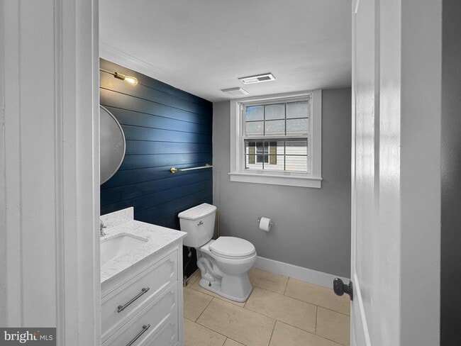 Photo - 5946 2nd St