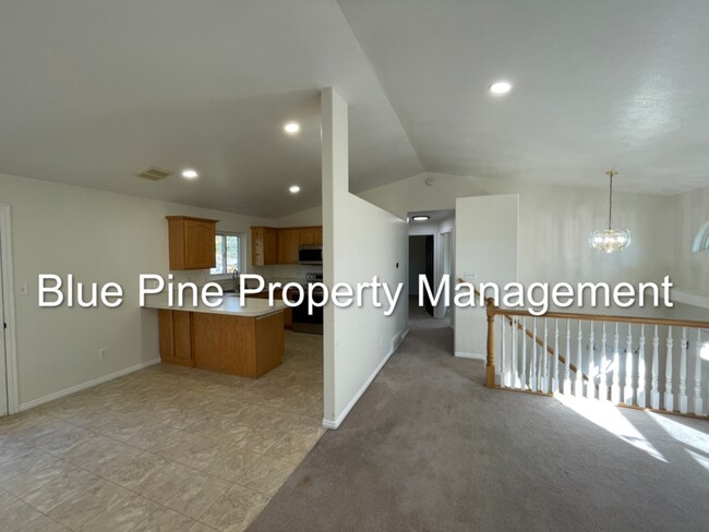 Photo - 540 Flamingo Ave