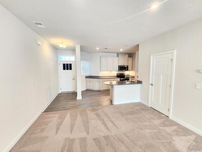 Photo - 257 Riley Wy