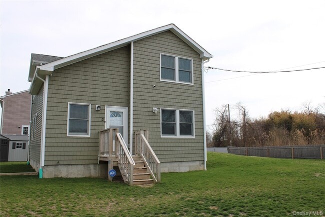 Photo - 2 Lafayette Dr