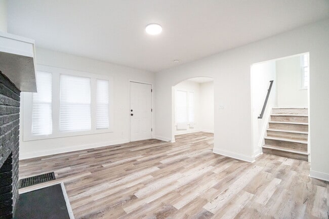 Photo - 210 Brehl Ave