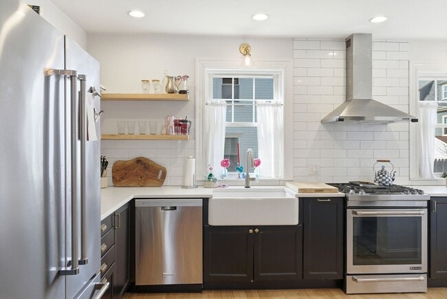 Building Photo - 31 High St Unit 1