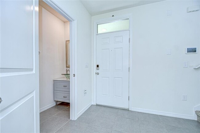 Photo - 1382 Crescent Hoop Wy