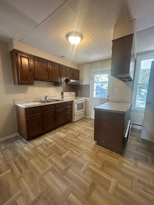 Photo - 3 Bedroom Duplex in Penbrook Boro.