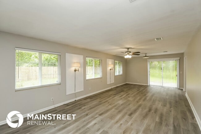 Photo - 1555 Shirl Ln