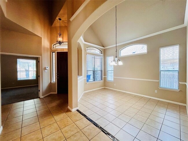 Photo - 2501 Farleigh Ln