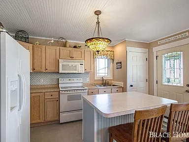 Photo - 12529 Terry Ave