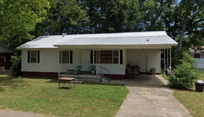 Photo - 1030 N Monroe Ave Casa