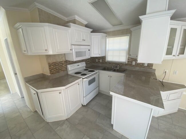 Photo - 4825-4A1A A1A S
