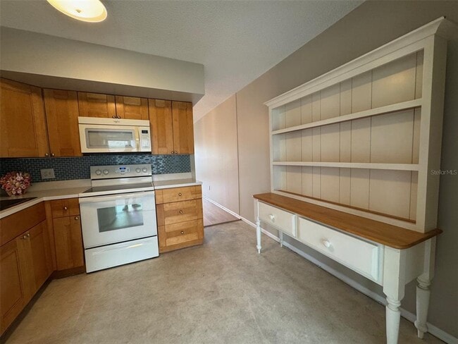 Photo - 2385 Tahitian Ln Unit 43