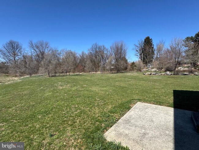 Photo - 145 Fayette St