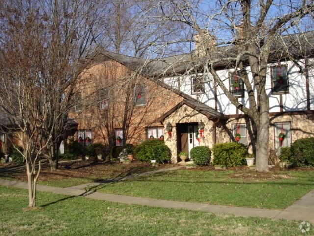 Building Photo - Exclusively Offered by Muse Realty, LLC Rental