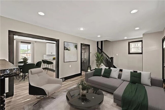 Photo - 61 Mainsgate St