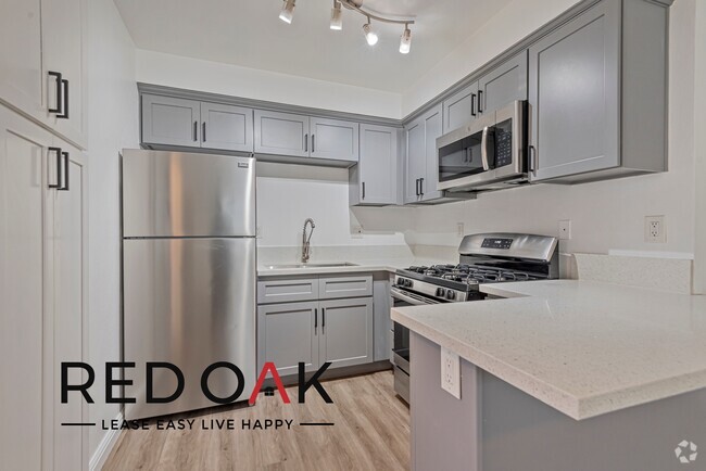 Building Photo - Delightful One Bedroom with Contemporary F... Unit C Rental