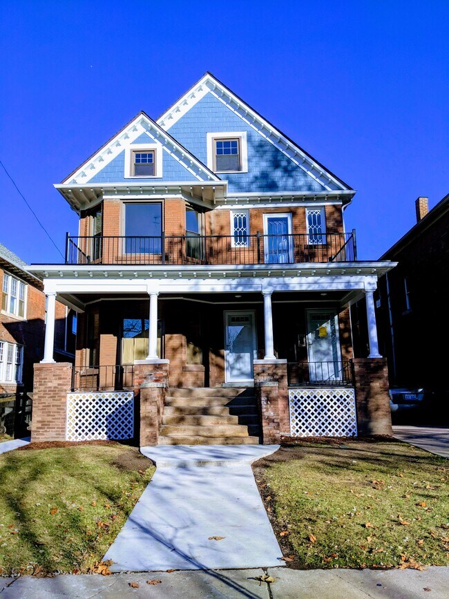 Photo - 4836 Commonwealth St
