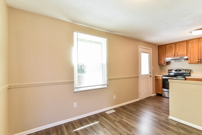 Photo - 11401 McDowell Dr