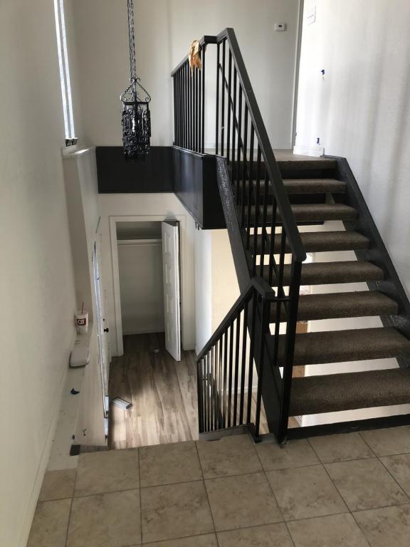 Photo - 6112 S Lakewood Ave