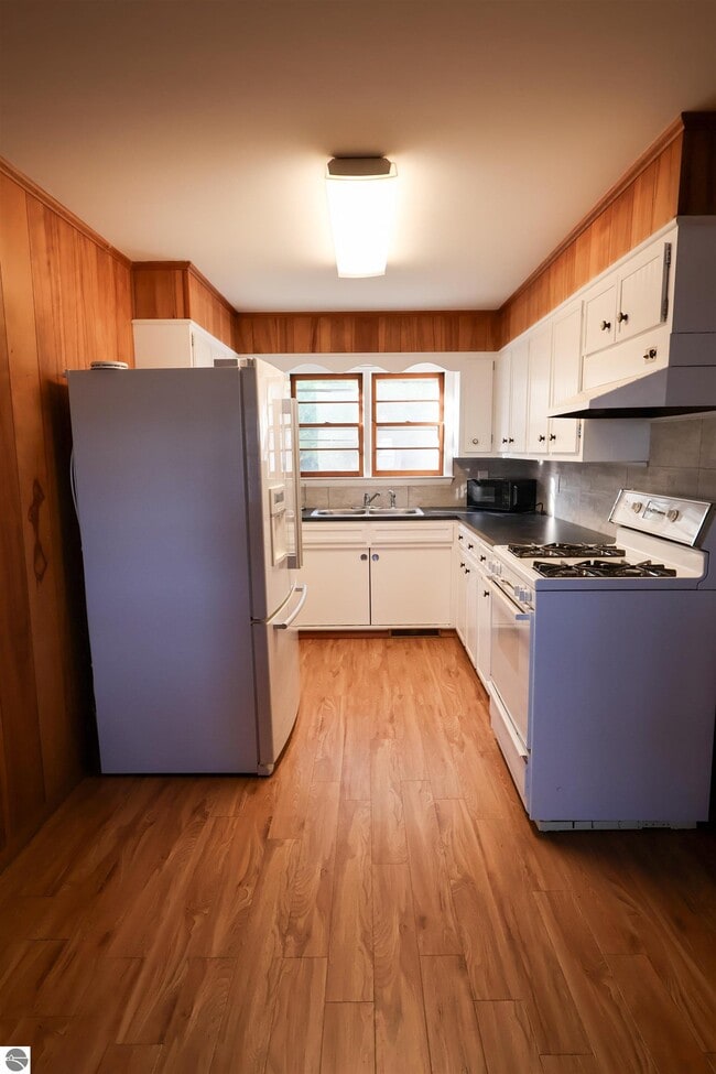 Photo - 1043 Cranberry Pike