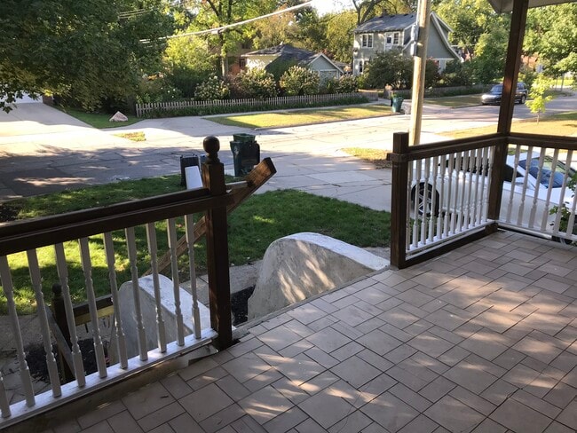 Photo - 819 Wyandotte Ave