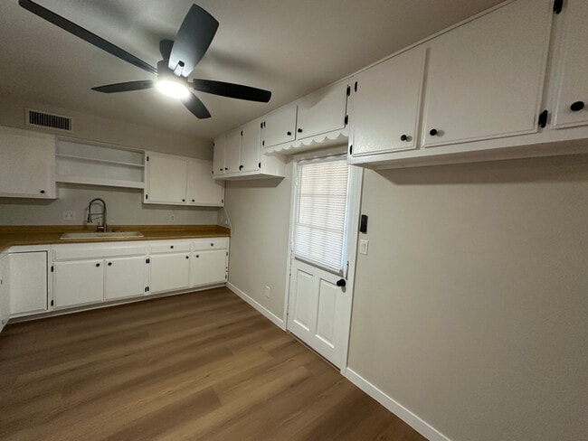 Photo - 740 Tiger Lilly Ln