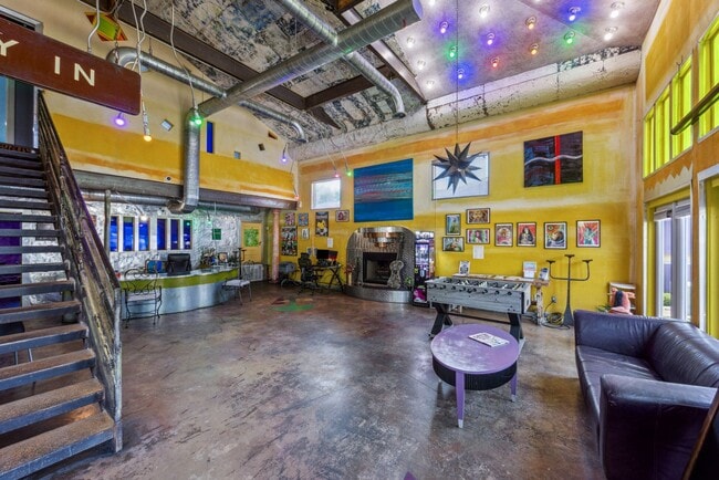 Photo - The Metropolis Apartments