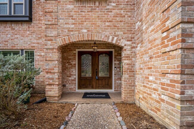 Photo - 16611 Brenton Oaks Dr