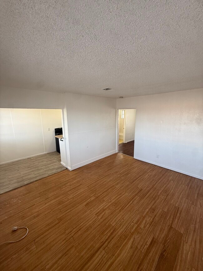 708 Jackson Ave Unit D