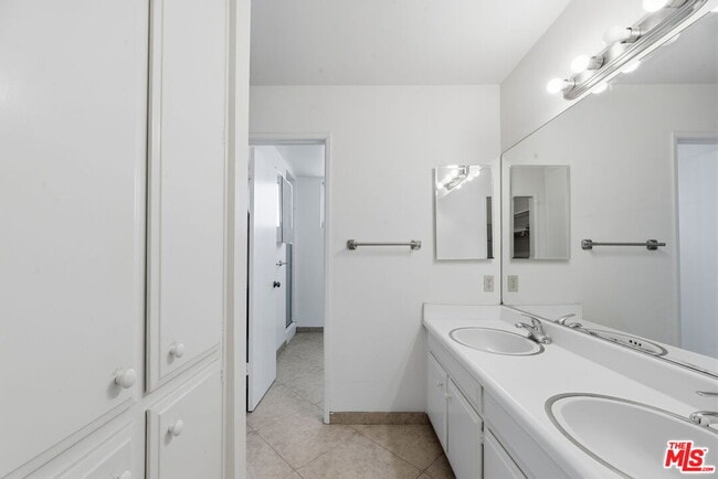 Photo - 28370 Rey De Copas Ln