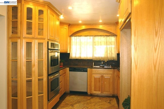 Photo - 306 S Park Victoria Dr