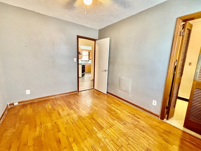 Photo - 3810-3812 Central St. Unit 3810-1