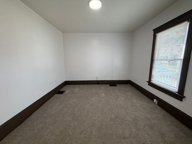 Photo - 1122-1124 Hoover Pl NW Canton Oh 44703   .UA .T1 Unit 1124