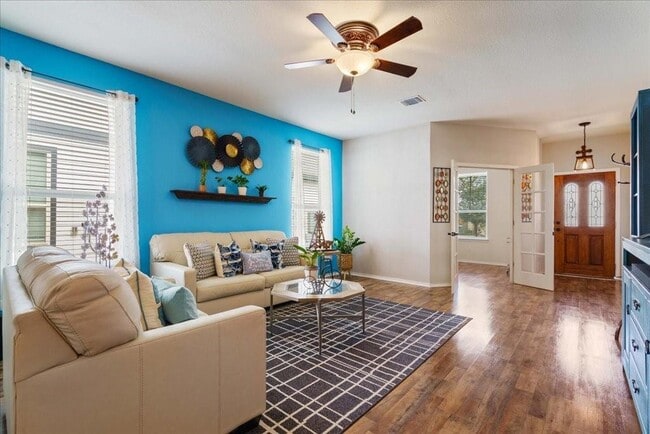 Photo - 2208 Cliffbrake Wy
