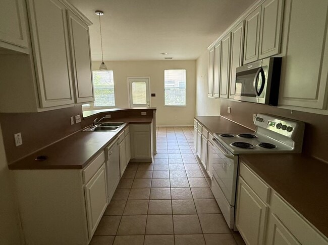 Photo - 16623 Newglen Ln