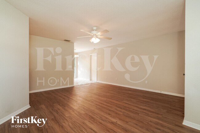 Photo - 16243 Banyan Ave