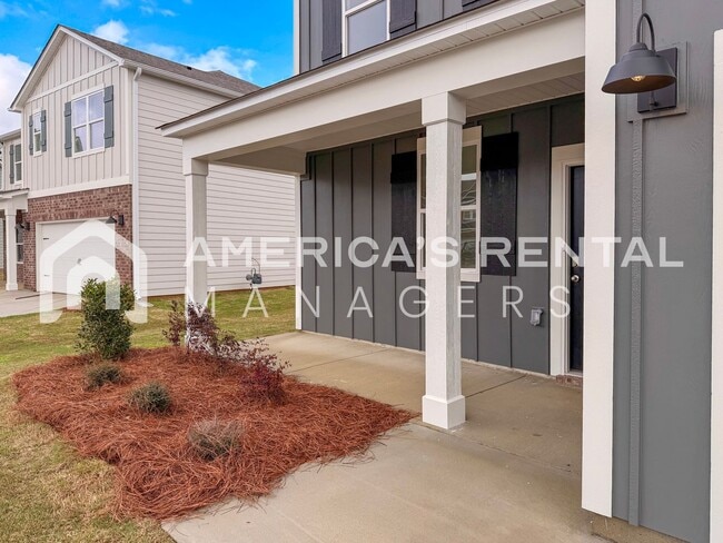 Photo - Modern Two Story Living in Doss Ferry - Available NOW!!