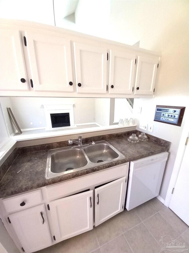 Photo - 7009 Weatherwood Dr