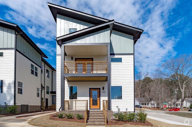 Building Photo - *OFFERING WAIVED APPLICATION FEES & $200 M... Rental