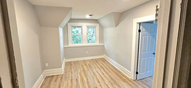 Photo - 2236 Perrysville Ave Unidad 3