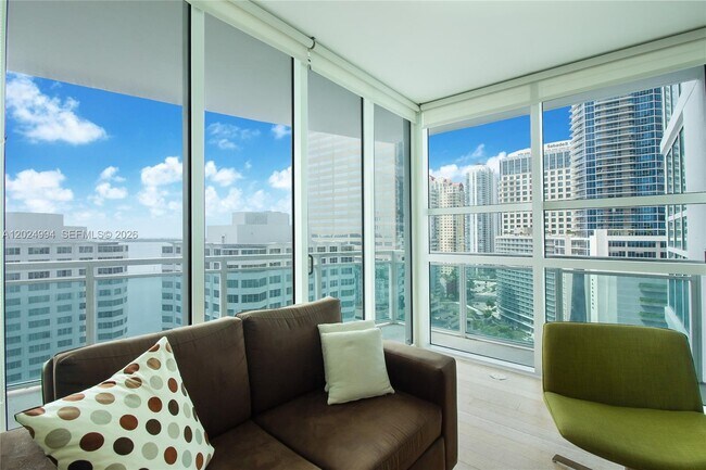 Photo - 950 Brickell Bay Dr Unit 1911