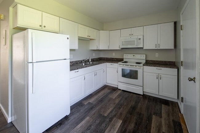 Photo - 50-62 East Street - 3B