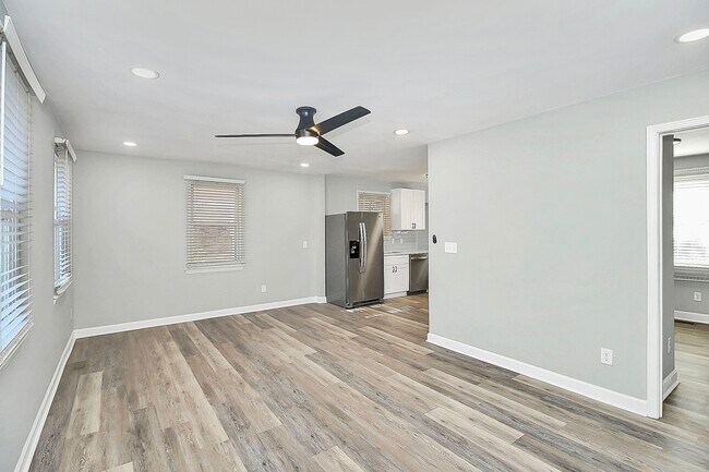 Photo - 2921 Ravencroft Dr