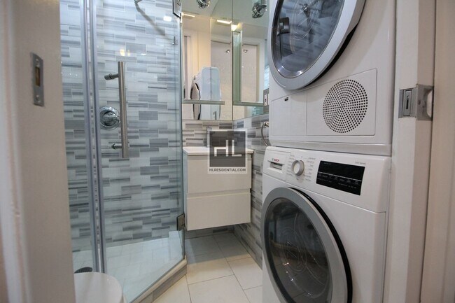 Photo - Christopher Street Unit 10