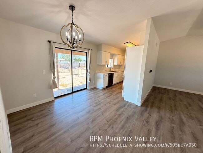 Photo - 19205 W Whitton Ave