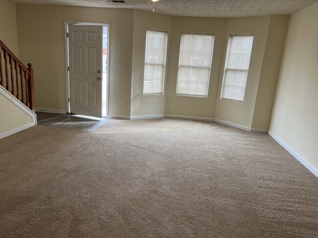 Photo - 5720 Windfall Ln